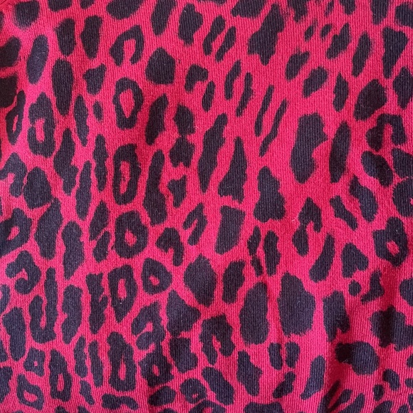 INC International Concepts Red and Black V-Neck Sweater - Picture 7 of 7